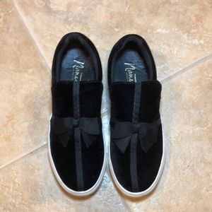 Nanette Lepore women’s black Velvet with bow